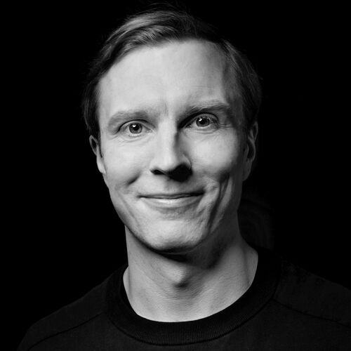 Mikael Horned bw web